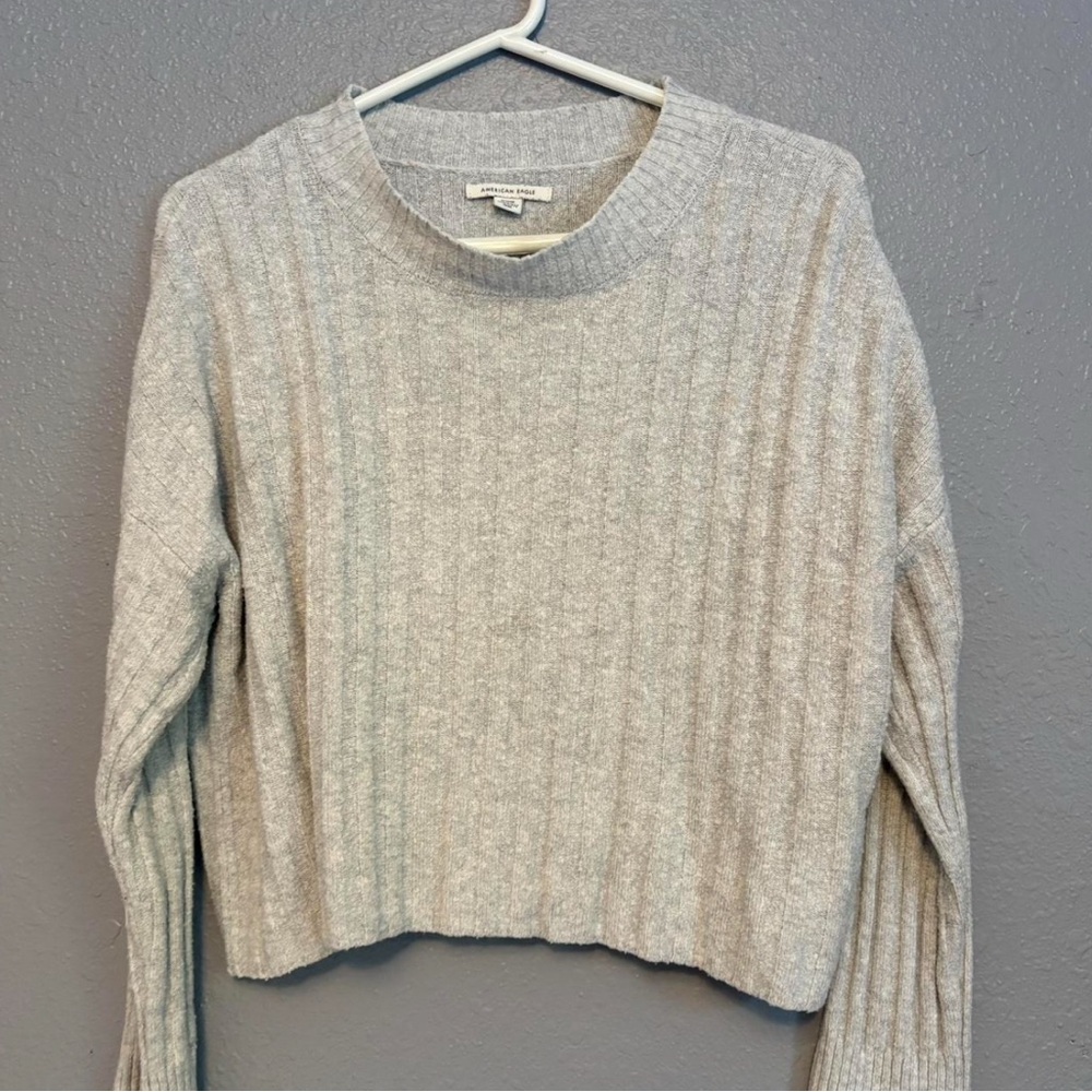 American Eagle Outfitters Light Gray Ribbed Sweater